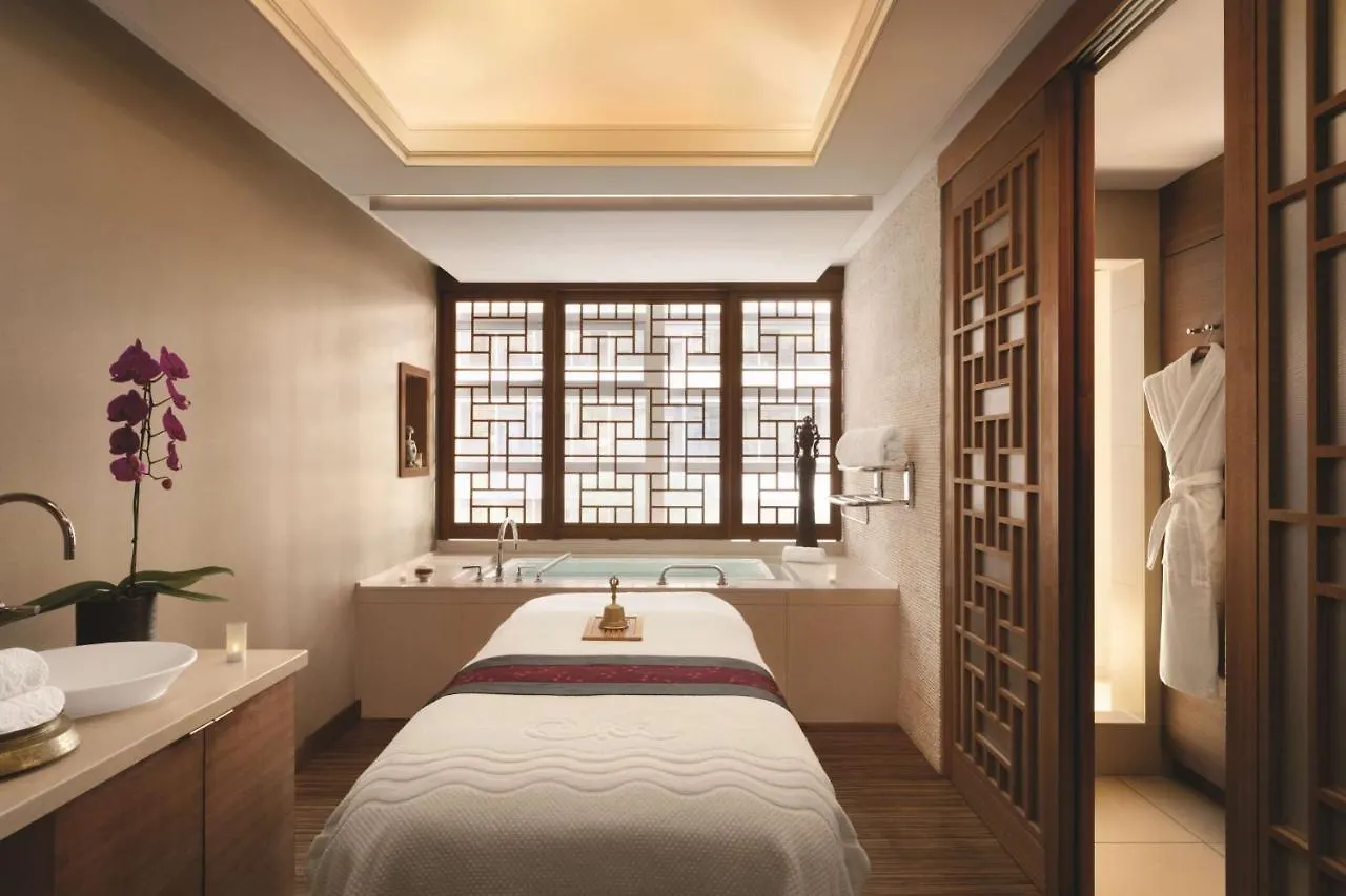Shangri-La Vancouver 5*,  Canada