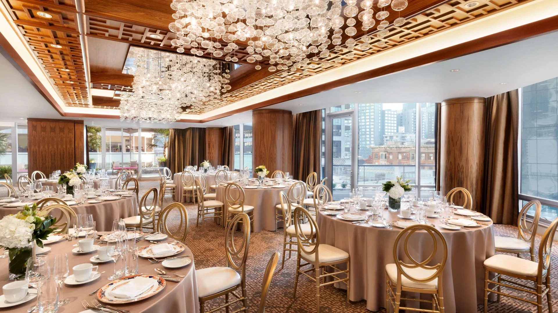 Hotel Shangri-La Vancouver