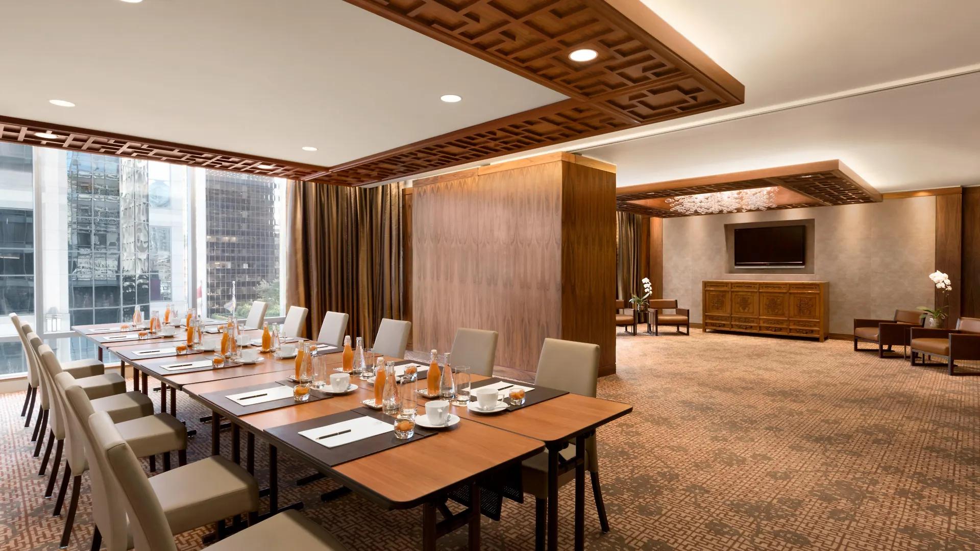 Hotel Shangri-La Vancouver