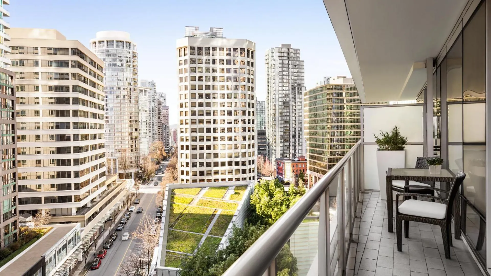 Hotel Shangri-La Vancouver